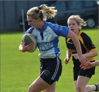  ??  ?? Siobhan Flemming Kerry and Kelly O’Shea Dungarvan-Youghal in the ladies Div 2 league played at O’Dowd Rugby grounds Tralee Photo by Domnick Walsh / Eye Focus