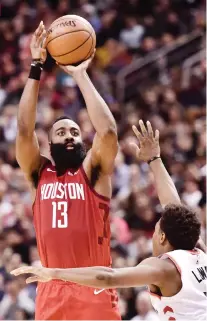  ?? AP FOTO ?? LEADER. Houston Rockets guard James Harden, who scored at least 30 points in 29 straight games, had 35 against Toronto.