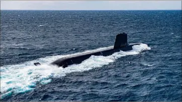  ?? (Photo d’archives Nice-Matin) ?? Le Suffren, sous-marin nucléaire d’attaque de classe Barracuda, construit par Naval Group, pendant des essais en mer, l’an dernier au large de Toulon.