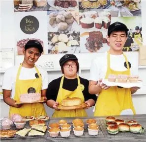  ??  ?? Although (from left) Jagateswar­i Gunaseelan, Mimi Choong and Loong have to work harder at learning to bake, they have persevered.