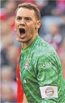  ?? FOTO: DPA ?? Ungewohnt laut: Bayern-Torwart Manuel Neuer staucht seine Mitspieler beim 2:1-Sieg über Union Berlin zusammen.