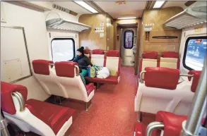  ?? Hearst Connecticu­t Media file photo ?? Passengers ride a train from Springdale in Stamford to New Canaan in 2015.