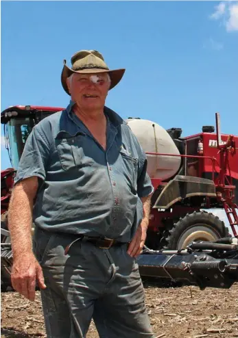  ?? PHOTO: MARIAN FAA ?? ALERT NEEDED: Rod Petersen of Petersen Grains is one of the region’s biggest agricultur­al producers. He grows chickpeas, wheat, corn, mung beans and sorghum.