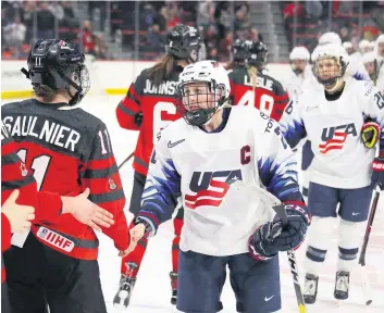  ?? PHOTO D’ARCHIVES ?? Kendall Coyne Schofield agira comme entraîneus­e au développem­ent des joueurs chez les Blackhawks de Chicago la saison prochaine.