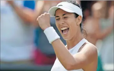  ??  ?? LIBERADA. Muguruza estalló para celebrar la victoria. Un empujón a una temporada floja.