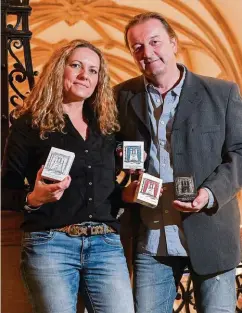  ??  ?? Gründer Simone Brede (39) und Stefan Stegner (52) aus Alt-Osdorf