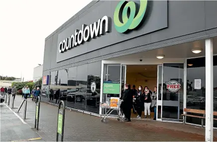  ?? ROBYN EDIE ?? A remote sales licence means Countdown Invercargi­ll can sell alcohol when it is ordered online, despite being within a licensing trust boundary.