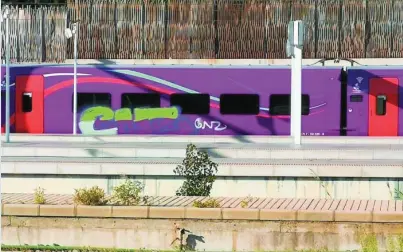  ?? EFE ?? Grafiti pintado en el lateral de un vagón de tren
