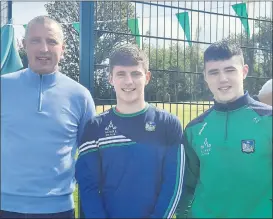  ?? (Pic: Marian Roche) ?? Kerry footballer Kieran Donahey with local GAA stars Killian Ahern and Sean O’Neill at Scoil Fhionáin last Friday afternoon.