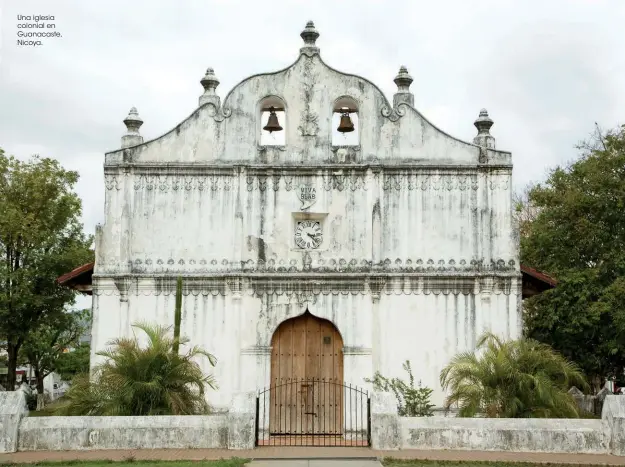  ?? ?? Una iglesia colonial en Guanacaste, Nicoya.