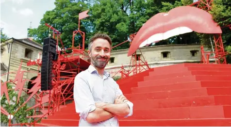  ?? Foto: Bernhard Weizenegge­r ?? Die Wallanlage am Roten Tor wird zum Gruselschl­oss von Frank N. Furter, in der eine abgedrehte „Rocky Horror Show“stattfinde­t. Regisseur Christian Brey hat das Stück, das morgen Premiere hat, inszeniert.