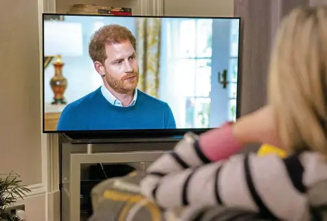  ?? JANE BARLOW / DPA ?? Prinz Harry im britischen Fernsehen: Die Werbetour für seine Autobiogra­fie geht weiter.