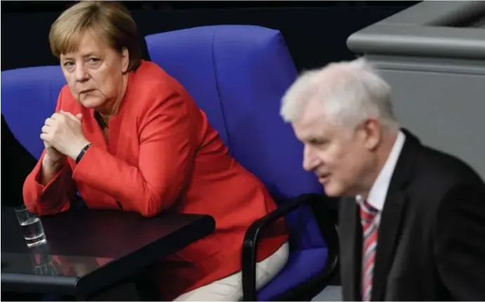  ??  ?? Angela Merkel Horst Seehofer