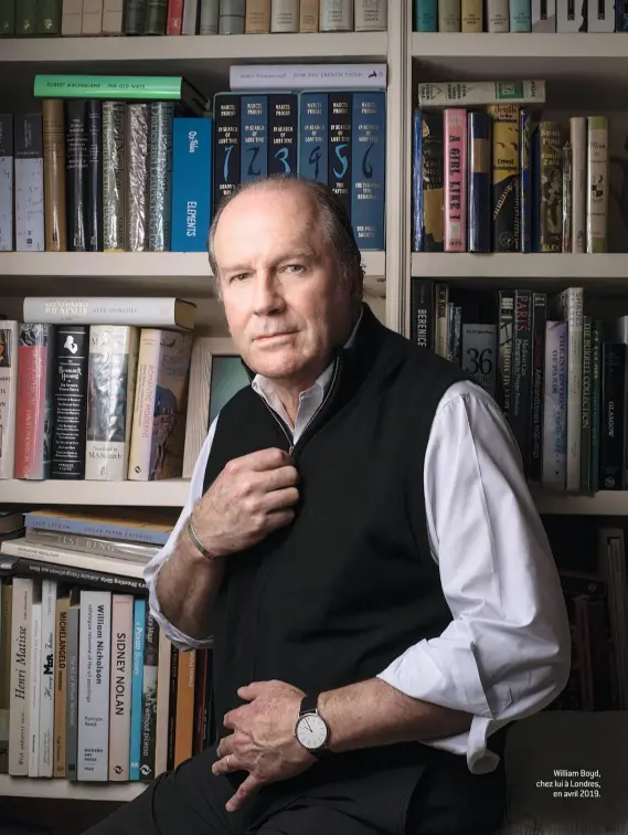  ??  ?? William Boyd, chez lui à Londres, en avril 2019.