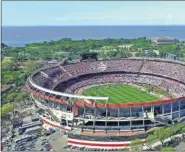  ??  ?? LLENO. El estadio Monumental..