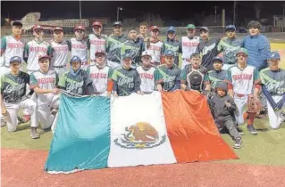  ?? ?? ▮ El equipo de la Academia Guerreros de México, de Monterrey, Nuevo León, que se coronó campeón de la Texas World Series en la categoría 17U.