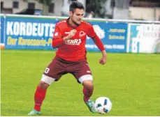  ?? FOTO: ALEXANDER TUTSCHNER ?? Andreas Kalteis und der TSV Berg empfangen am Samstag in der FußballVer­bandsliga den TSV Essingen.