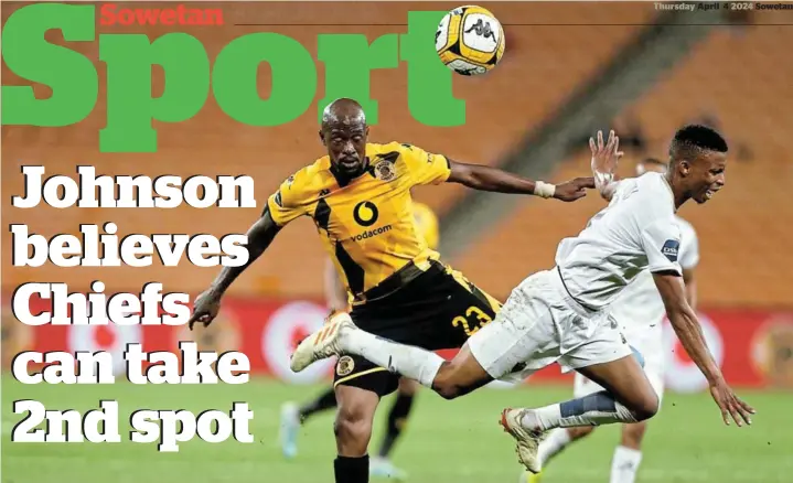  ?? /GALLO IMAGES ?? Kaizer Chiefs defender Sfiso Hlanti in action against Suhle Nduli of Stellenbos­ch during their DStv Premiershi­p match at FNB Stadium on Tuesday night.