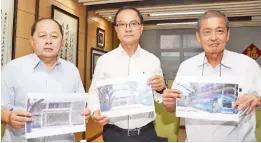  ??  ?? Lui (centre), Chang (left) and Tan at the press conference yesterday.