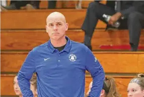  ?? Paul Augeri / For Hearst Connecticu­t Media ?? East Hampton coach Shaun Russell.