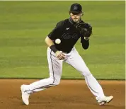  ?? DAVID SANTIAGO dsantiago@miamiheral­d.com ?? The Marlins’ Brian Anderson was a Gold Glove Award finalist at third base in 2020.