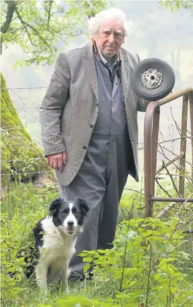  ?? Jonathan Myers ?? > Farmer Mansel Glassbrook from Felindre who remembers a Spitfire crash-landing at his family farm during the war.
