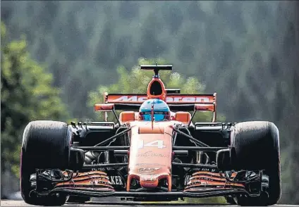  ?? FOTO: EFE ?? Fernando Alonso pudo rodar sin problemas en la segunda sesión de entrenamie­ntos libres de ayer en Spa, finalizand­o undécimo