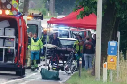  ?? FOTO TOM PALMAERS ?? Het ongeval gebeurde omstreeks 15.15 uur op de Hasseltses­teenweg.