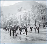  ?? ?? One of the historical photograph­s held by the Lochaber Archive Centre showing a curling match between Lochaber and Spean Bridge.