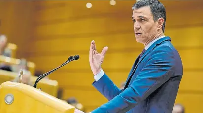  ?? AFP ?? Problemas. Pedro Sánchez, el presidente español, apoyó la ley pero ahora pretende retocarla.