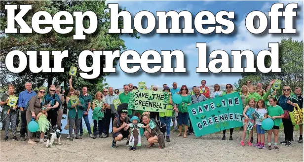  ??  ?? ●● The Littleboro­ugh and Smithy Bridge Save The Greenbelt Committee organised a family-friendly ‘green’ walk around Hollingwor­th Lake