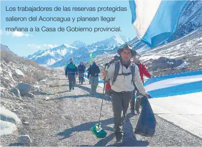  ?? Télam ?? La caravana partió desde el parque Aconcagua, centro de turismo internacio­nal.