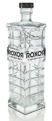  ?? CONTRIBUTE­D BY ROXOR GIN ?? The sleek, sexy Roxor bottle is filled with the flavors of Texas.