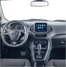 ??  ?? El interior ofrece una pantalla táctil con la mejor tecnología en cuanto a conexión.