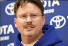  ?? NICK WASS — THE ASSOCIATED PRESS ?? Giants head coach Ben McAdoo answers questions during a press conference after Sunday’s win over the Redskins.