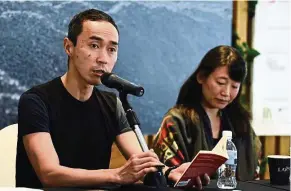  ??  ?? Aw (left) and Thien sharing their views on literary Asia at the ‘Imagining Asia’ panel. — Singapore Writers Festival