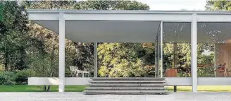  ?? FARNSWORTH HOUSE ?? Farnsworth House. Com assinatura do arquiteto Mies van der Rohe, em Illinois