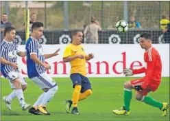  ??  ?? JORNADA. Los 18 participan­tes cerraron la segunda jornada.