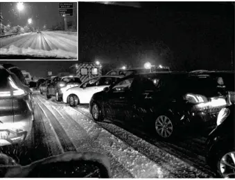  ?? (©Céline Evain) ?? Plusieurs centaines d’automobili­stes ont été bloqués sur l’a12 la nuit dernière. La nuit dernière, l’a13 a été recouverte par une épaisse couche de neige.