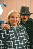  ?? Foto: Schüpphaus ?? Barbara Nassler mit Udo Lindenberg.