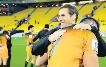  ??  ?? Gonzalo Quesada, toujours souriant, a fixé des objectifs élevés pour les Jaguares. Les Argentins sont bien décidés à tourner la page après un mondial raté.