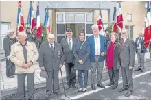  ??  ?? De gauche à droite : Jean-paul Nunzi, Robert Delbès, Henry Desseaux, Céline Platel, Laurent Robène, Maguy Robènedenè­gre, André-guy Cauro.