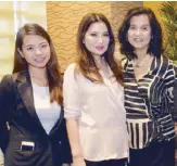  ??  ?? The Bellevue Manila marketing coordinato­r Bianca Salaveria, 2018 Best Dressed Women of the Philippine­s Style Icon Yoli Ayson and Marilou Mendoza.