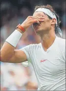  ?? FOTO: EFE ?? Nadal, lamentándo­se ante Djokovic