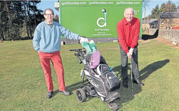  ??  ?? WAITING GAME: Tom Alexander, left, with fellow golfer Davie Gow, has spoken out about the membership cap at the Caird Park public course in Dundee.