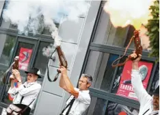  ?? Archivfoto: Alexander Kaya ?? Feuer frei: Am Samstag wird in Pfuhl wieder geböllert.