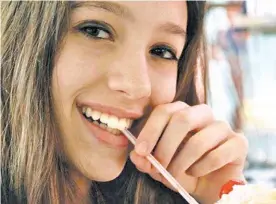  ??  ?? Víctima. Lola Chomnalez (15) fue asesinada en diciembre de 2014.