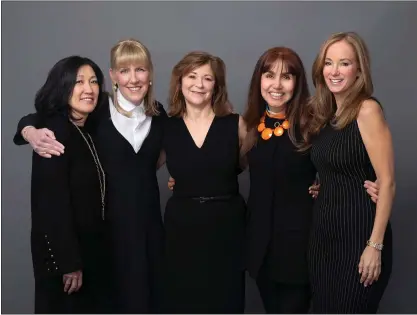  ?? COURTESY OF SILICON VALLEY READS ?? Author Julian Guthrie, far right, poses with the four successful venture capitalist­s she profiles in her book ‘Alpha Girls’: Mary Jane Elmore, Theresia Gouw, Sonja Hoel Perkins and Magdalena Yesil. The five women will be on hand for a Jan. 23panel discussion at De Anza College.