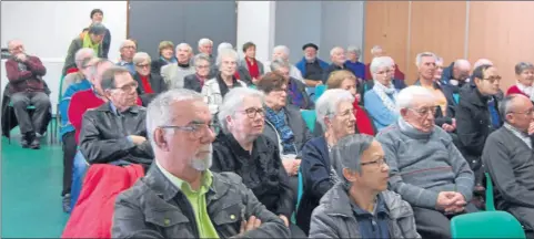  ??  ?? Les participan­ts à l’assemblée générale