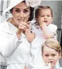  ??  ?? Sind jetzt Blumenkind­er: George und Charlotte mit Mutter Kate.